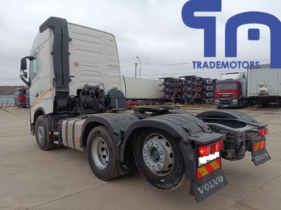 Седельный тягач VOLVO FH-TRUCK 6Х2 (10006)
