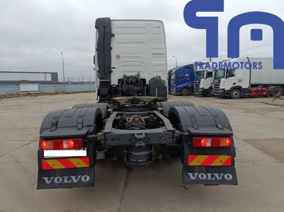 Седельный тягач VOLVO FH-TRUCK 6Х2 (10006)