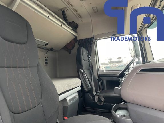 Седельный тягач DAF XF (10283)