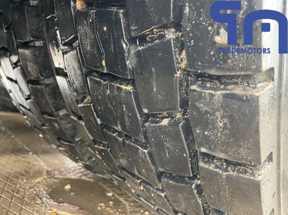 019.Седельный тягач VOLVO FH-TRUCK 6Х2 (10004)