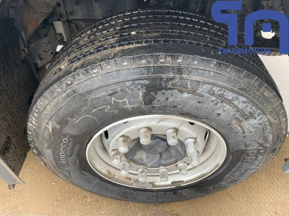 019.Седельный тягач VOLVO FH-TRUCK 6Х2 (10004)