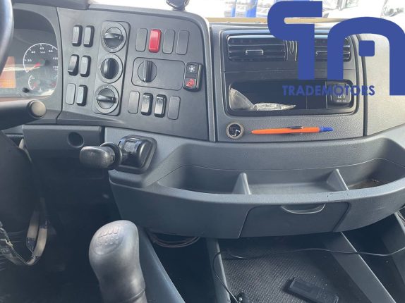 002. Седельный тягач КАМАЗ Т2640 (10125)