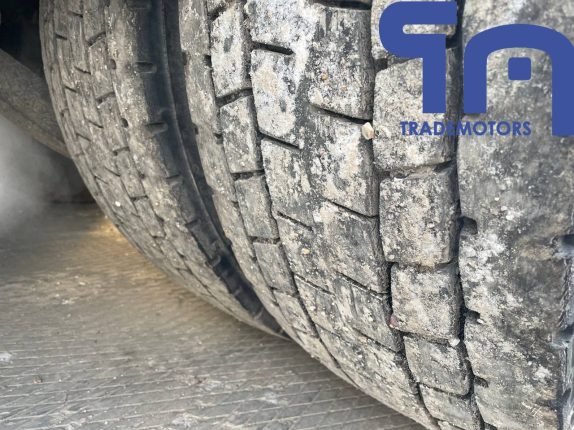 002. Седельный тягач КАМАЗ Т2640 (10125)