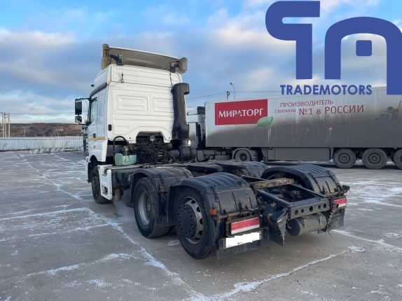 002. Седельный тягач КАМАЗ Т2640 (10125)