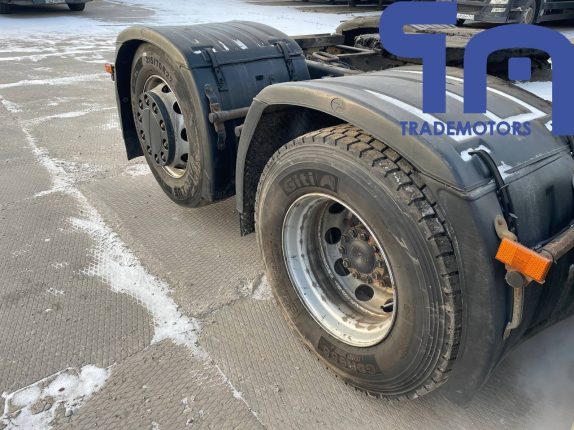 002. Седельный тягач КАМАЗ Т2640 (10125)