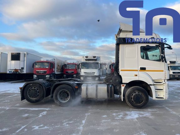 002. Седельный тягач КАМАЗ Т2640 (10125)