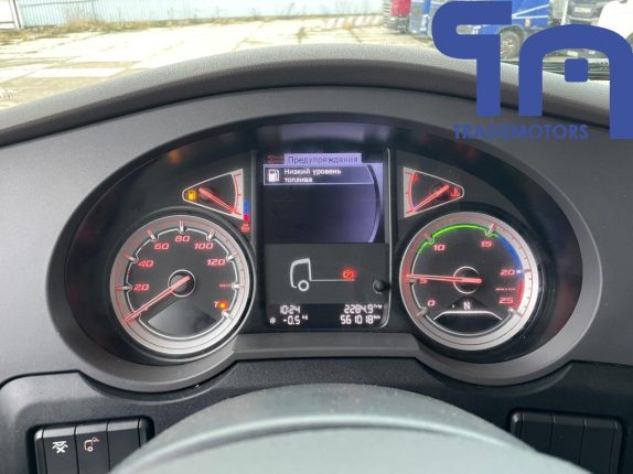 019. Седельный тягач DAF XF (10637)