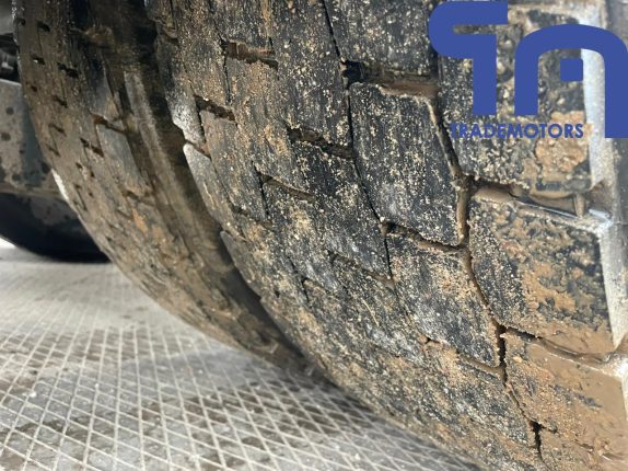 019. Седельный тягач DAF XF (10637)