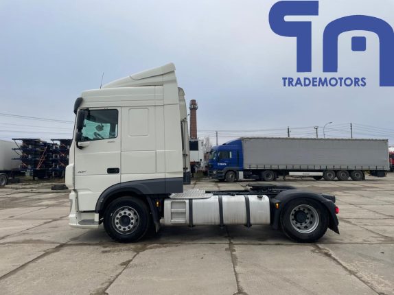 019. Седельный тягач DAF XF (10637)