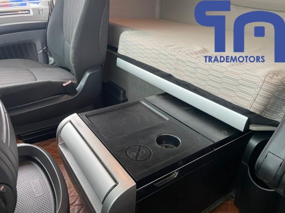 019. Седельный тягач DAF XF (10637)