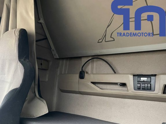 019. Седельный тягач MAN TGS 18.400 4X2 BLS (10220)