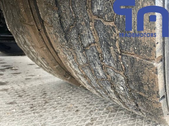 019. Седельный тягач MAN TGS 18.400 4X2 BLS (10220)