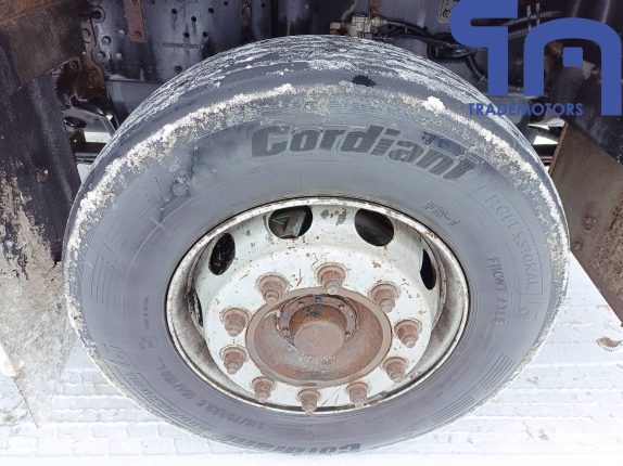 019. Седельный тягач КАМАЗ 5490-S5 (10582)