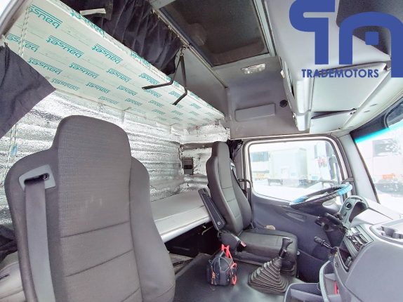 019. Седельный тягач КАМАЗ 5490-S5 (10728)