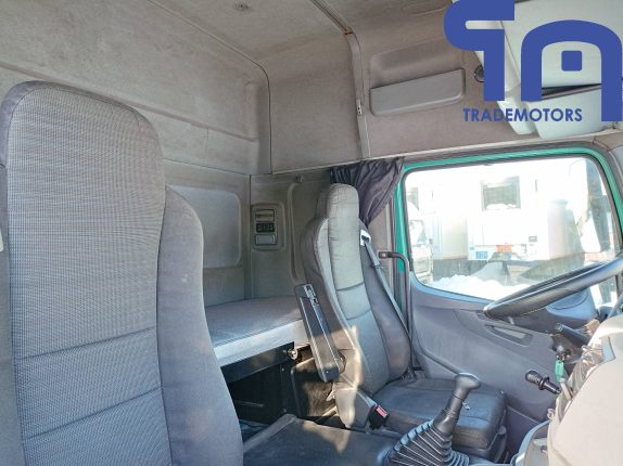 019. Седельный тягач КАМАЗ 5490-S5 (10677)