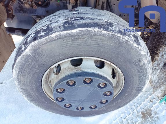 019. Седельный тягач КАМАЗ 5490-S5 (10677)