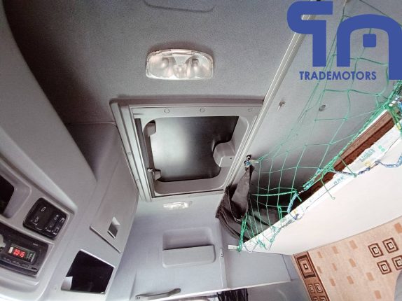 019. Седельный тягач КАМАЗ 5490-S5 (10563)