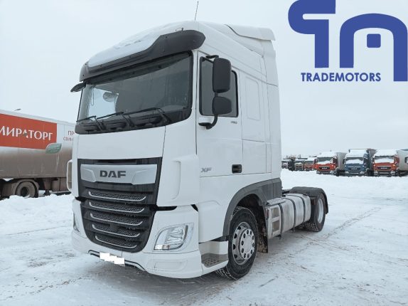 002. Седельный тягач DAF XF (10433)