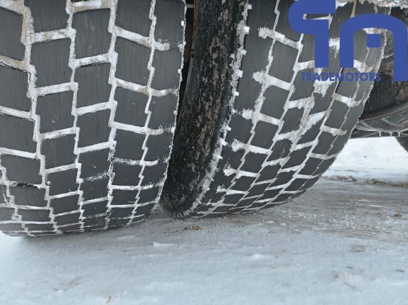 002. Седельный тягач DAF XF (10433)