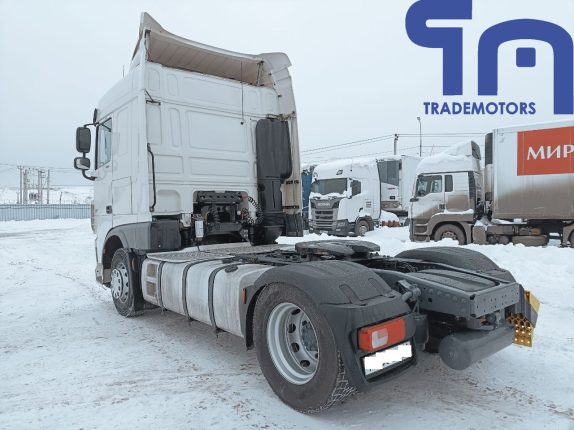 002. Седельный тягач DAF XF (10433)