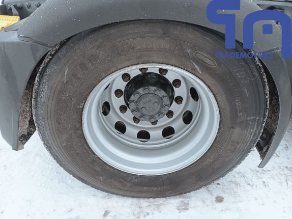 002. Седельный тягач DAF XF (10433)