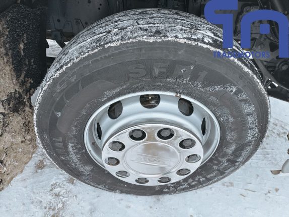 002. Седельный тягач DAF XF (10433)