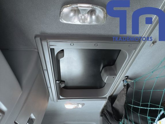 019. Седельный тягач КАМАЗ 5490-S5 (10563)