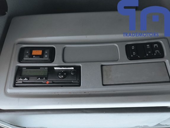 019. Седельный тягач КАМАЗ 5490-S5 (10726)