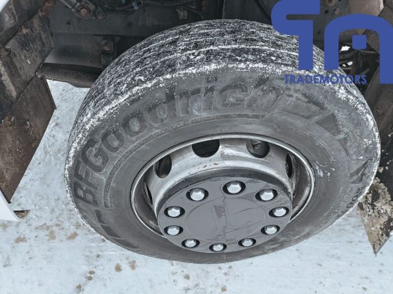 019. Седельный тягач КАМАЗ 5490-S5 (10726)