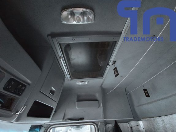 019. Седельный тягач КАМАЗ 5490-S5 (10557)