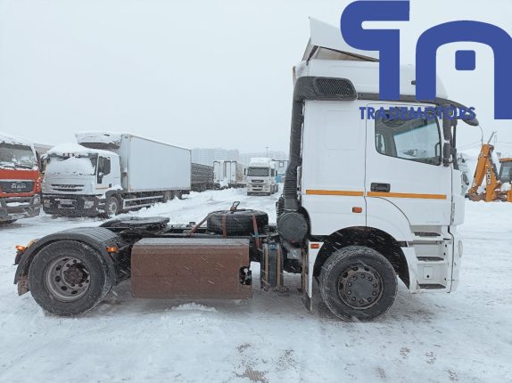 019. Седельный тягач КАМАЗ 5490-S5 (10557)