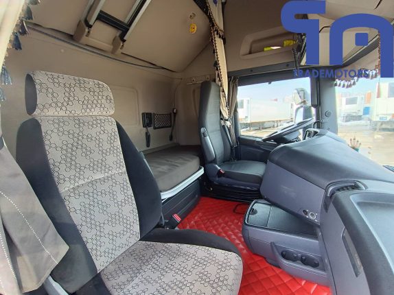 050.Седельный тягач СКАНИЯ R440LA4x2HNA (10442)