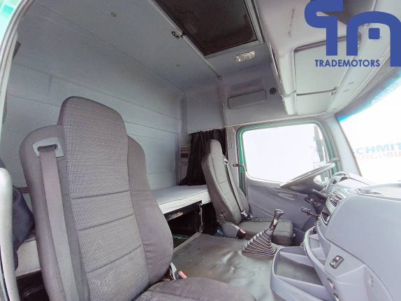 019. Седельный тягач КАМАЗ 5490-S5 (10687)