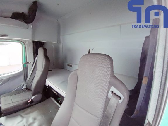 019. Седельный тягач КАМАЗ 5490-S5 (10687)