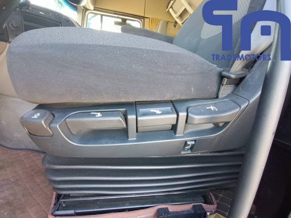 010.Седельный тягач DAF FT XF105.460 (10001)