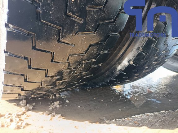 010.Седельный тягач DAF FT XF105.460 (10001)