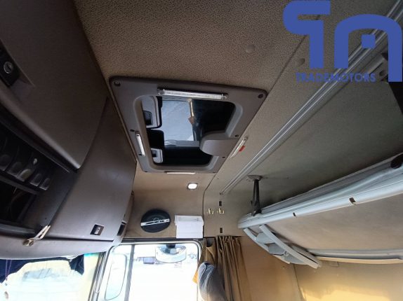 072.Седельный тягач DAF FT XF 105 SPACE CAB (10457)