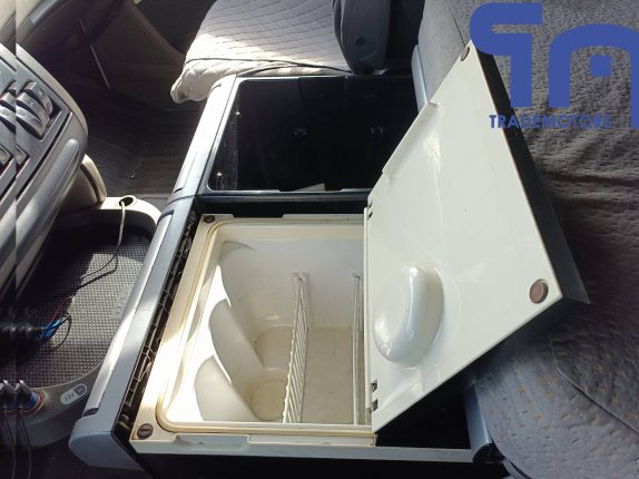 072.Седельный тягач DAF FT XF 105 SPACE CAB (10457)