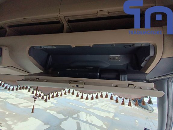 050.Седельный тягач СКАНИЯ R440LA4x2HNA (10442)